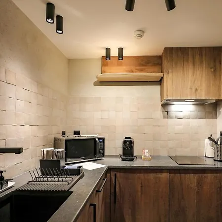 Couleur Basilic 公寓式酒店 4*