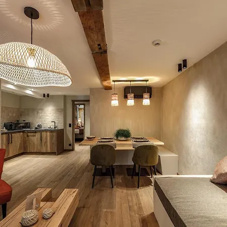 Couleur Basilic 罗什福尔