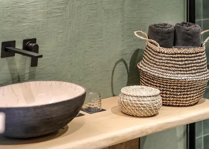 Couleur Basilic 4* Rochefort