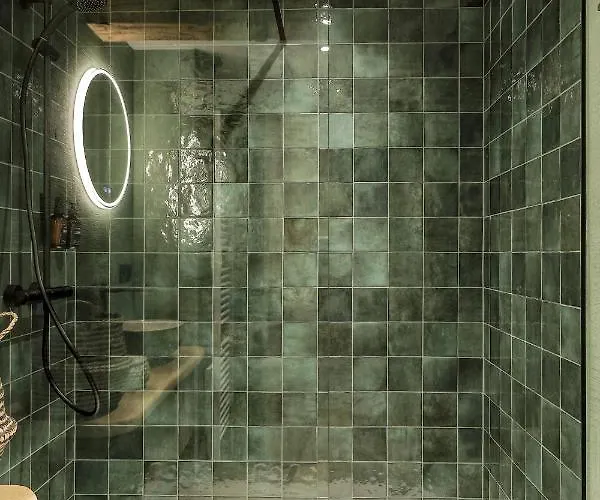 Couleur Basilic Ξενοδοχείο με διαμερίσματα 4*