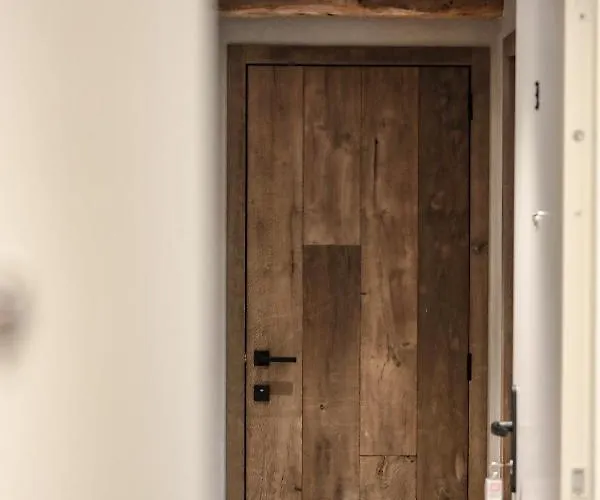 Ξενοδοχείο με διαμερίσματα Couleur Basilic Rochefort